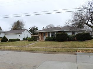 3304 E 25th Ct, Des Moines, IA 50317
