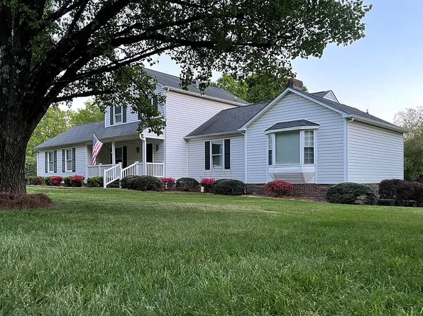 204 Jefferson Dr, Graham, NC 27253