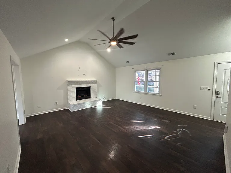6970 Heard Rd — Photo 19