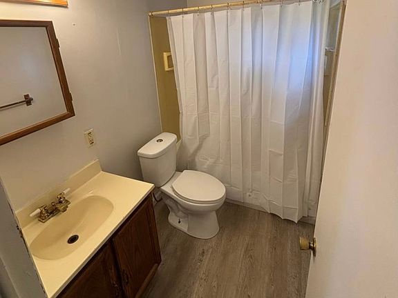 5th image of 107 W Cornell St