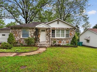 8151 Underhill Dr, Saint Louis, MO 63114