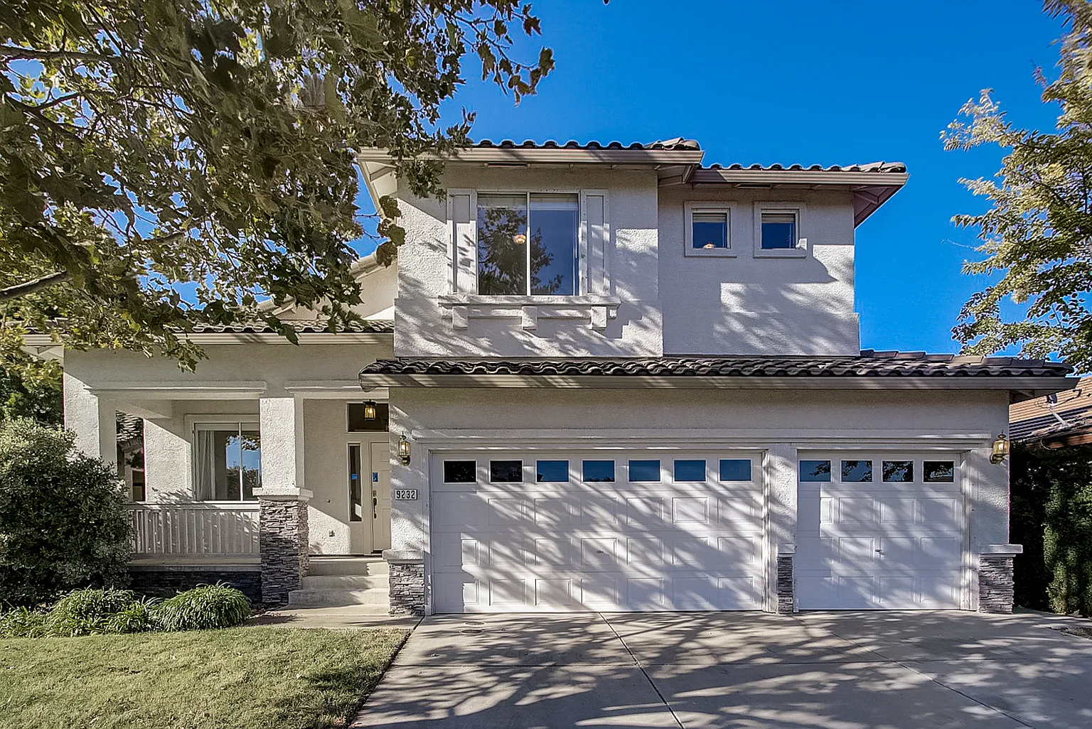 9232 Heathfield Way photo 1
