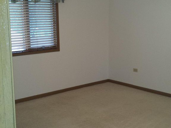 5th image of 9532 Keilman St APT 2S