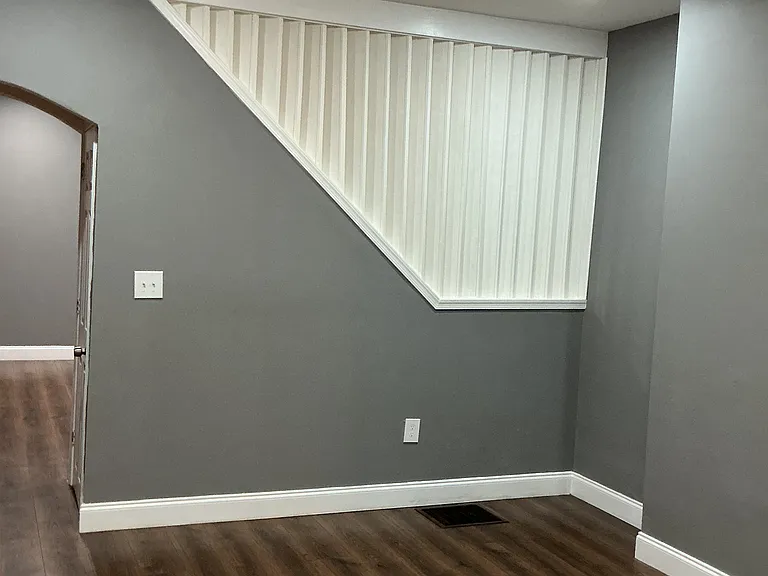 2519 W Fairmount Ave — Photo 36