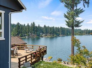 23062 SE Lake Wilderness Dr S, Maple Valley, WA 98038