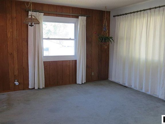 3rd image of 1215 Mary Anne Dr