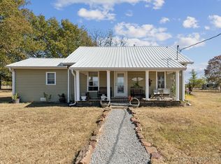 2335 W 630th Rd, Chouteau, OK 74337