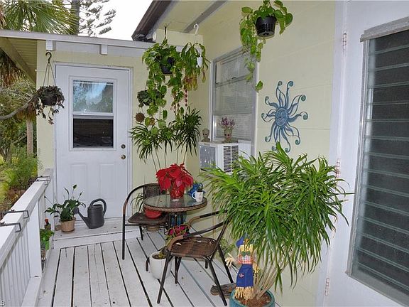 3rd image of 5854 Lauder St