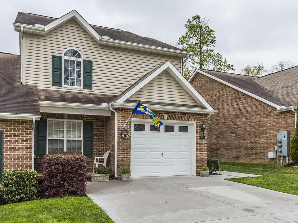 1st image of 7117 La Christa Way
