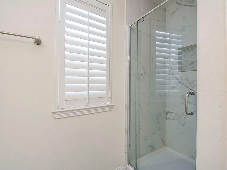 13646 Garden Grove Ct — Photo 16