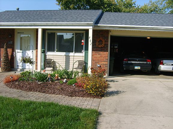 3rd image of 482 Mayfield Ct