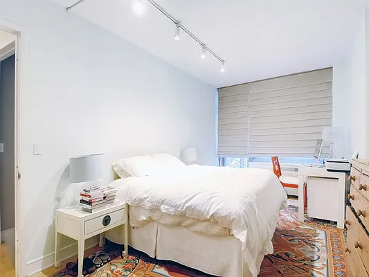 Sold by Sotheby's International Realty | media 13