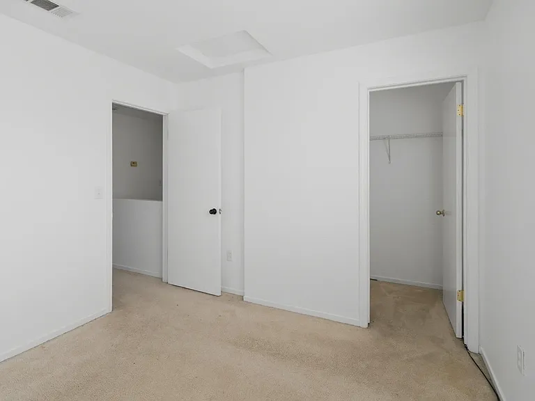 Unit Photo