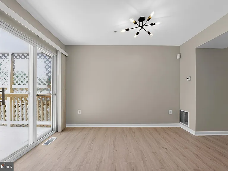 4630 Warren Tree Way — Photo 8