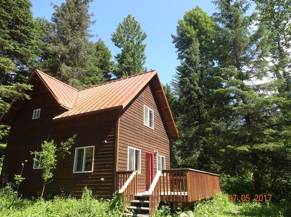 104 Mount Hood Dr