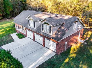 240 Groomsville Rd, Moncks Corner, SC 29461