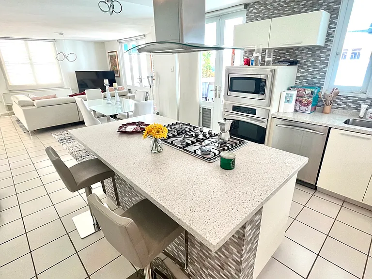 1414 Marbella — Photo 11