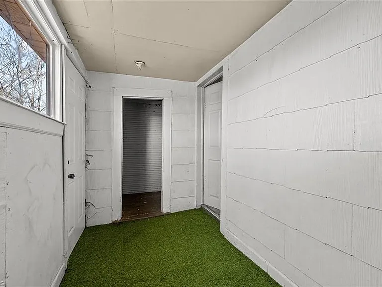 212 N Laura Wall Blvd — Photo 23