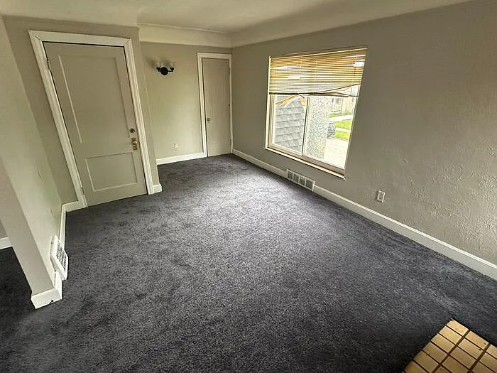 14264 Coyle Ave — Photo 10