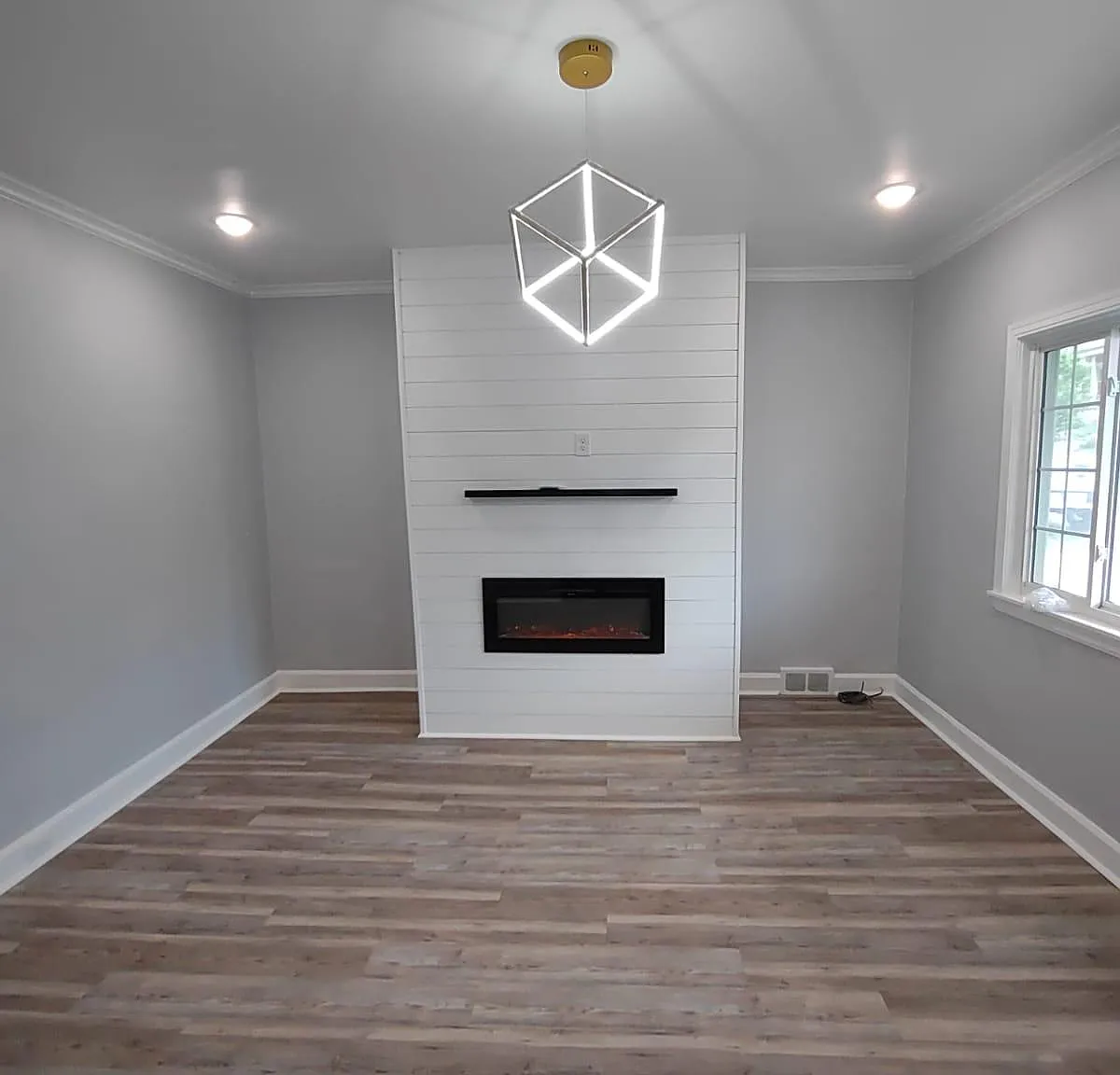 2 bed, 1410 sqft, $1,895 — Photo 1