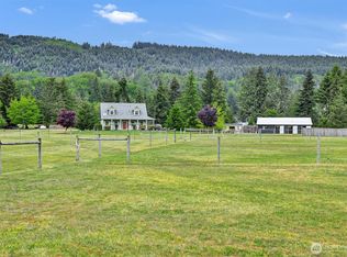 12012 Hunter Loop SW, Rochester, WA 98579