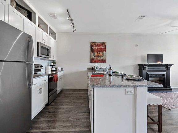 3rd image of 782 Riverfront Pkwy Unit 414