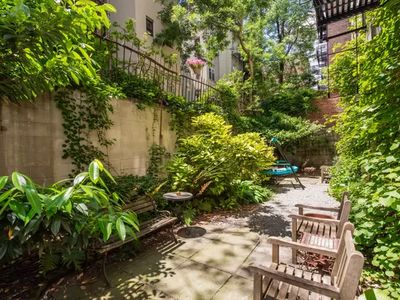 232 E 6th St APT 1C, Manhattan, NY, 10003