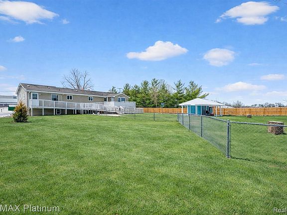 2nd image of 3965 Parsons Rd