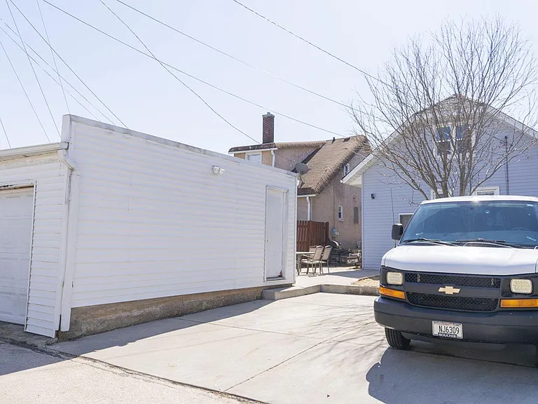 3220 W Madison St — Photo 21