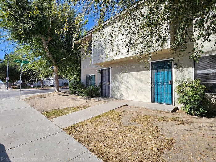 1st image of 2909 S Chester Ave APT 2