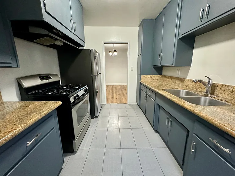 13514 Rye St #5 — Photo 4