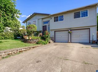 1554 Rock Ledge Dr NE, Keizer, OR 97303