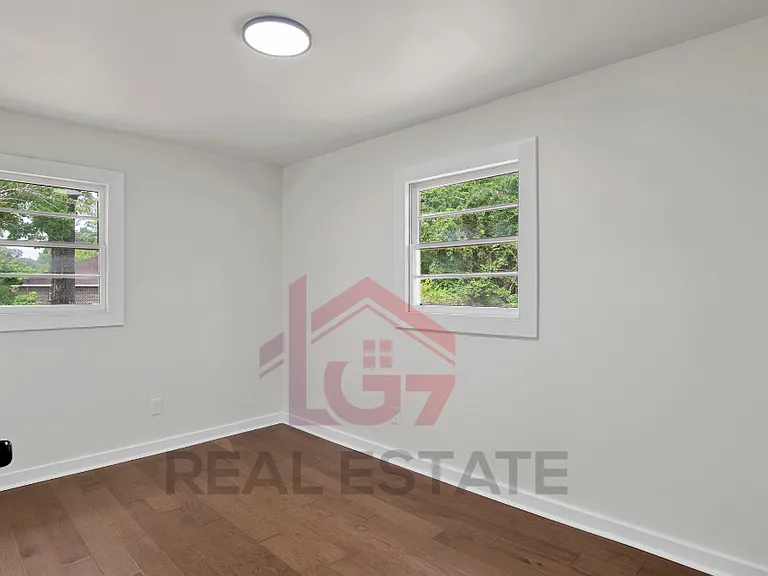 6100 Lorma Rd — Photo 18
