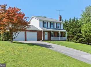 1429 Hallowell Ln, New Windsor, MD 21776