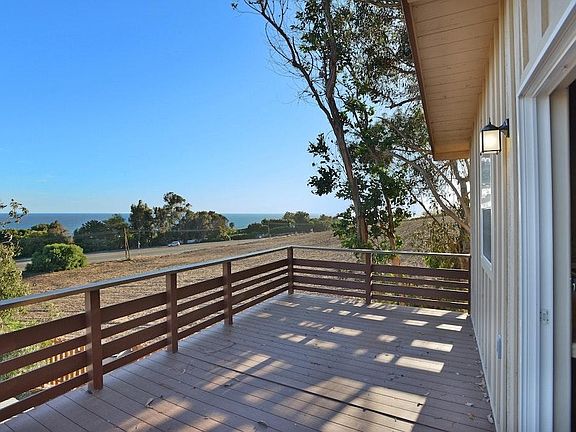 2nd image of 31577 Pacific Coast Hwy APT C