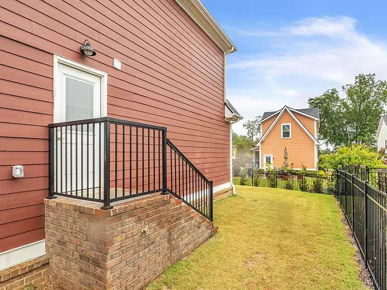 19 Verlin Dr — Photo 5