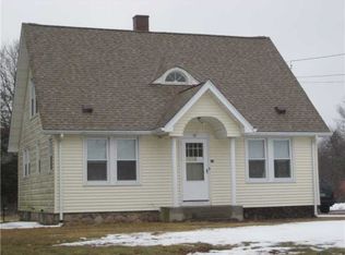 34 Diamond Hill Rd, Bradford, RI 02808