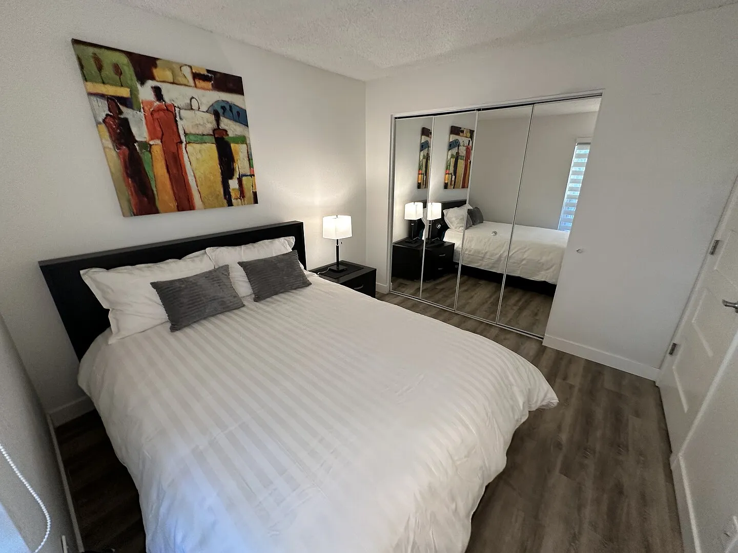 Quiet Desert Lakeside Condo — Photo 3