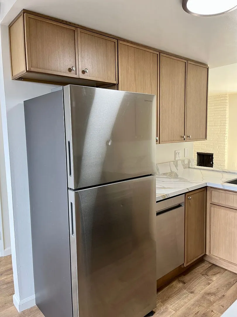 Updated 2 Bed 1.5 Bath Apt. in Coronado — Photo 1
