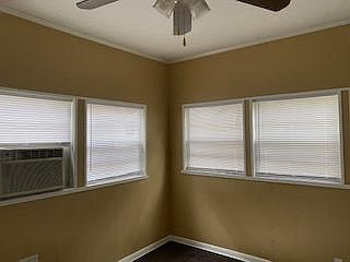 5th image of 5906 S Elkins Ave
