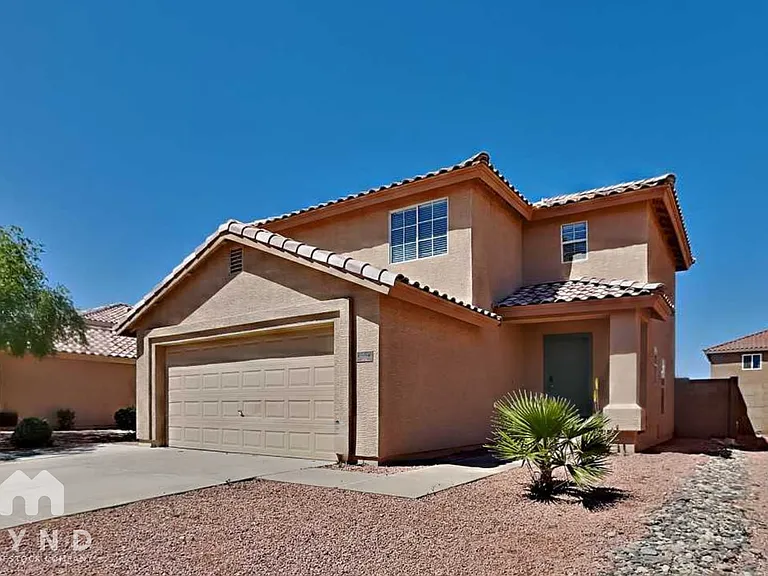 11802 W Laurel Ln — Photo 1