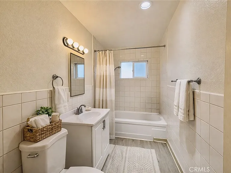 1810 W Sallie Ln #G — Photo 7
