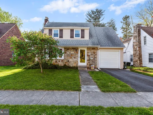 204 Pinehurst Rd, York, PA 17402