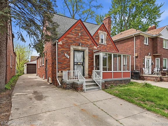 2nd image of 18441 Monica St