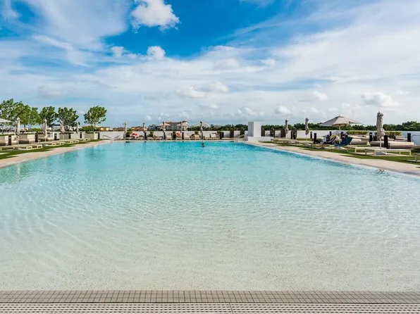 5252 NW 85th Ave APT 1208, Doral, FL 33166