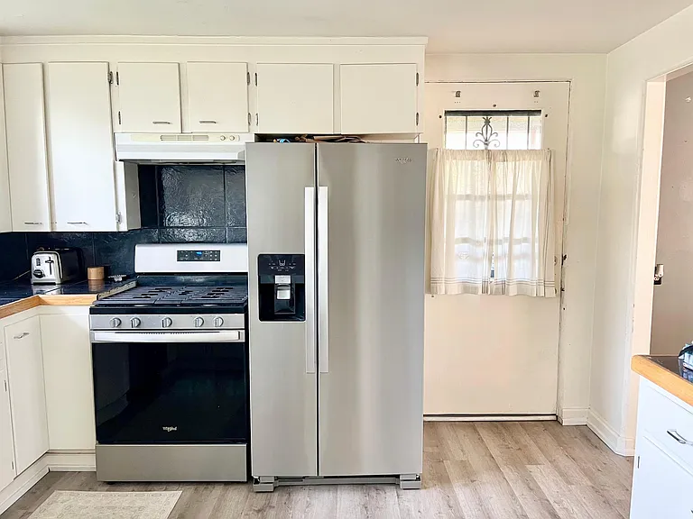 1 Virginia Ln — Photo 8