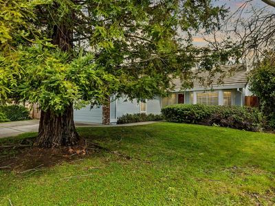 8555 Brentwick Way, Sacramento, CA, 95823