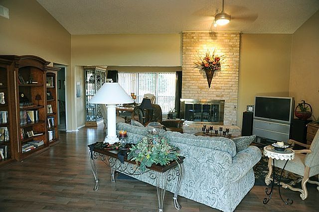 Living Room-1