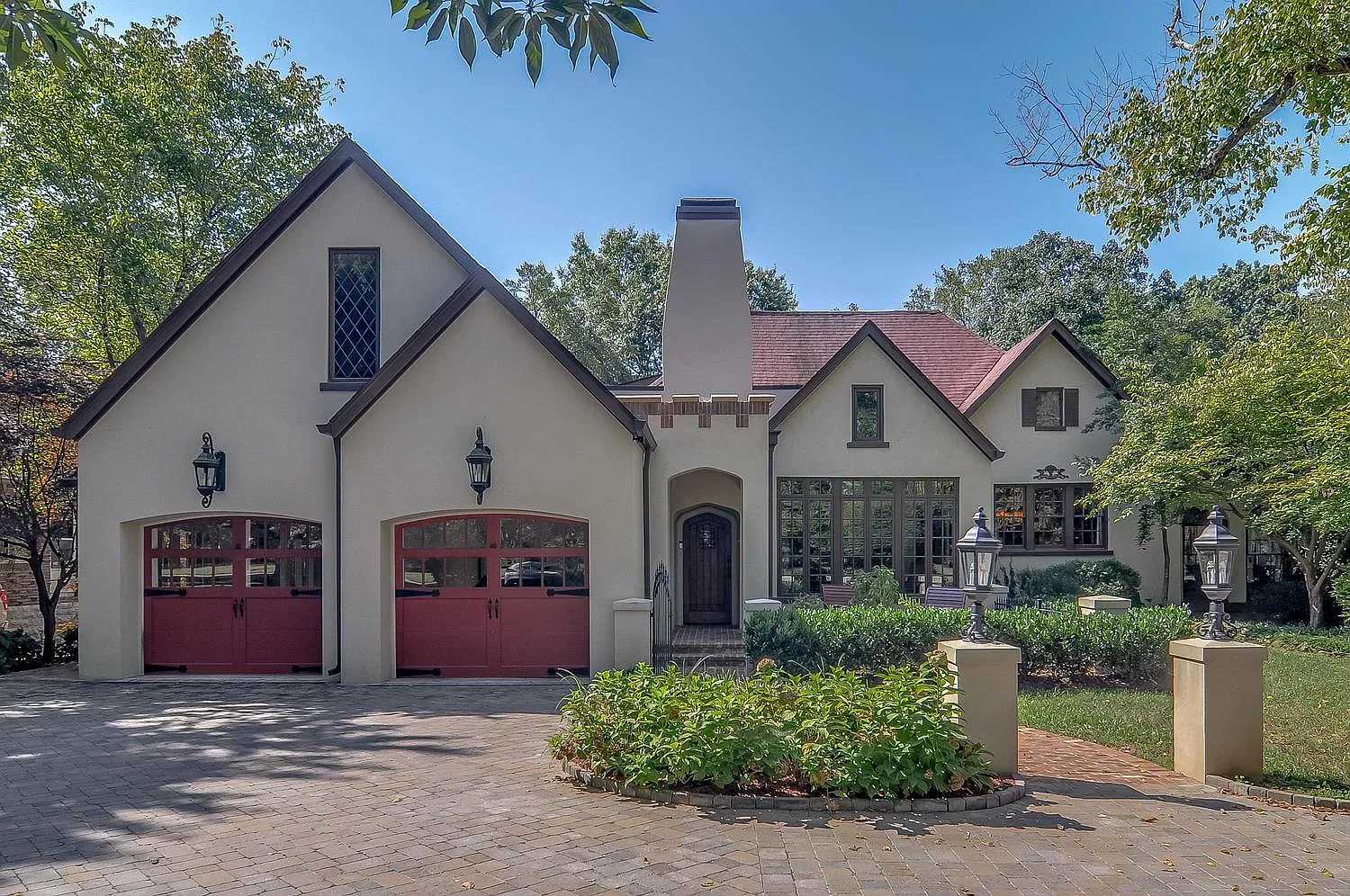 3713 Woodmont Blvd — Photo 1