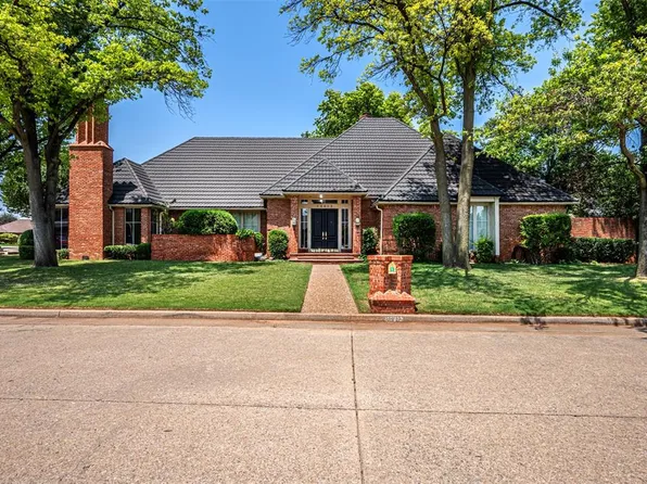 12812 Plum Hollow Dr, Oklahoma City, OK 73142